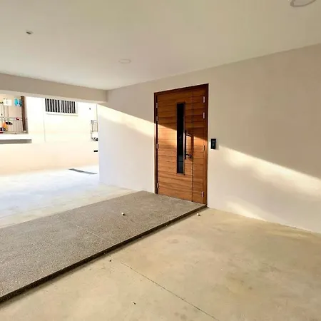 Zantis Executive 102 Apartman