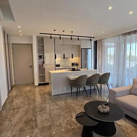 Apartman Zantis Executive 102 *